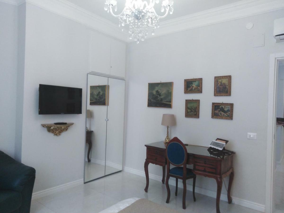 Centro Storico Maschio Angioino House Lägenhet Neapel Exteriör bild