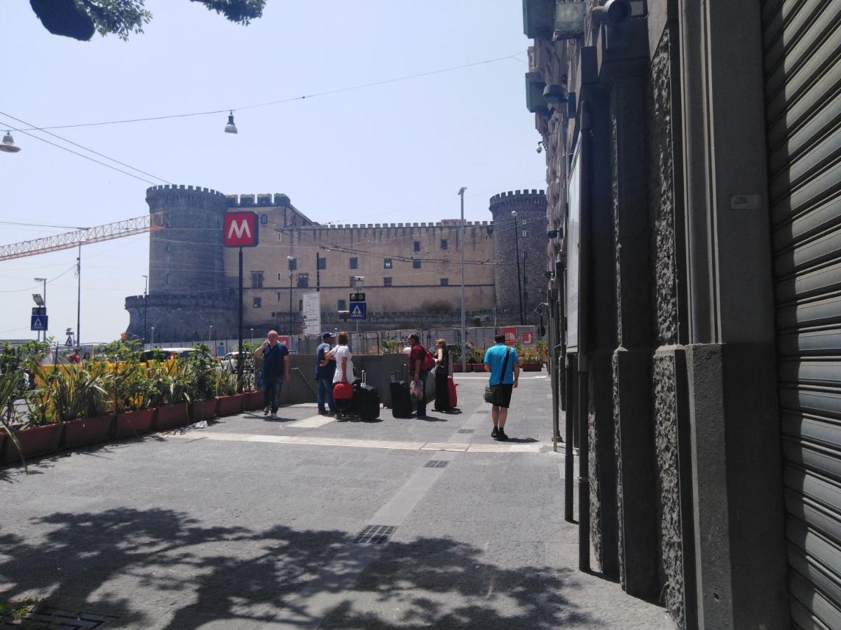 Centro Storico Maschio Angioino House Lägenhet Neapel Exteriör bild